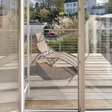 Book, 60 M² *