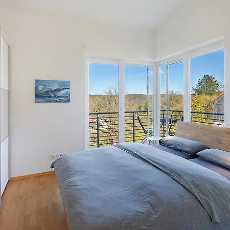 Book, 60 M² *
