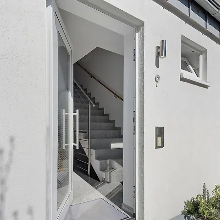 Book, 60 M² * Βούρπεταλ